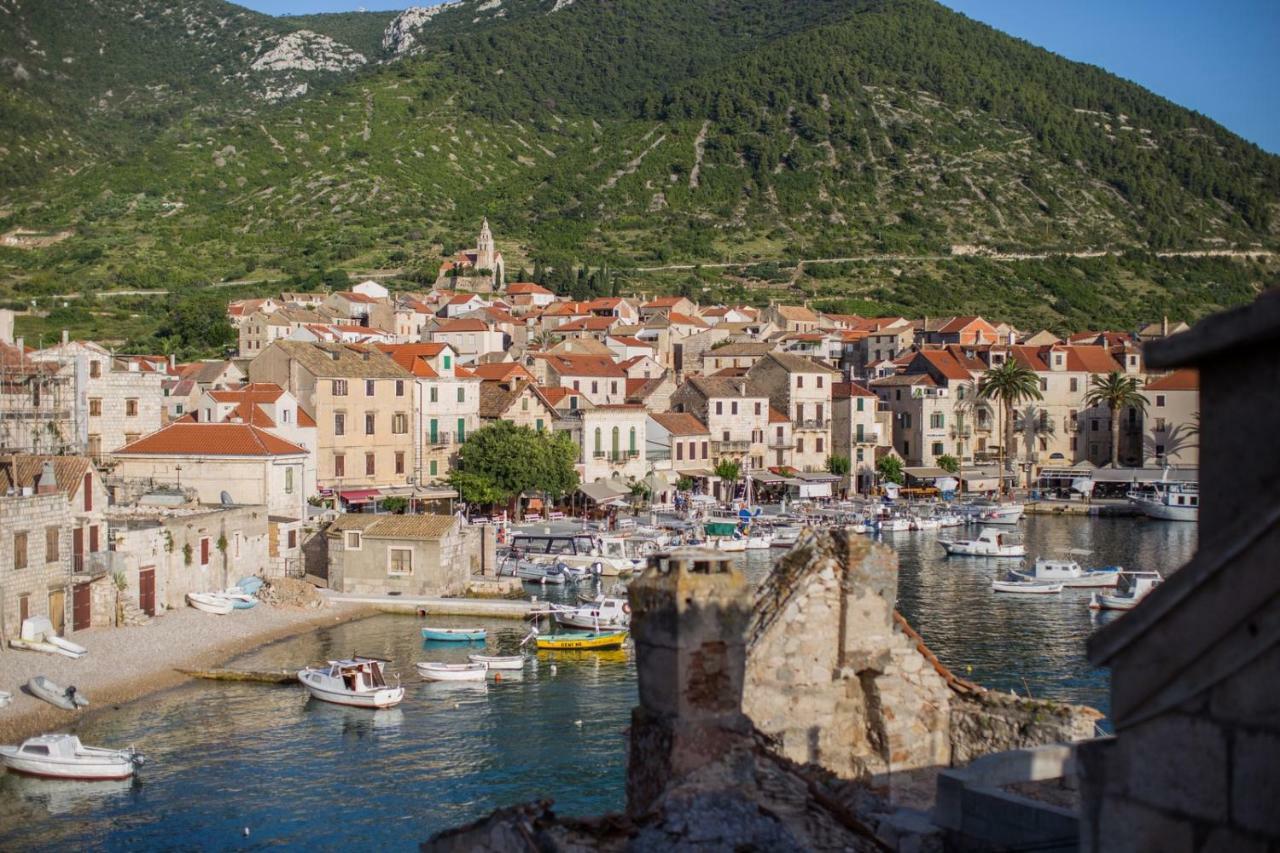 Villa Martina Komiža Екстериор снимка